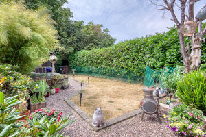 Rear External- click for photo gallery